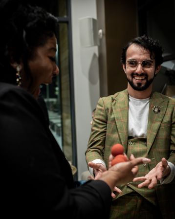 Nashville Comedy Magician: Interactive Magic Show or Mingling image 9
