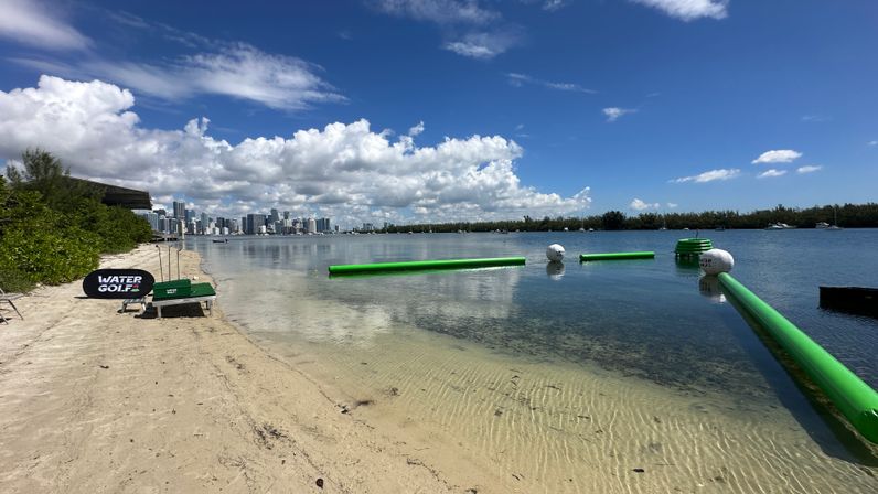 Water Golf's Backyard Bays: Private Golf Bay Rental at Your Fairway image 6