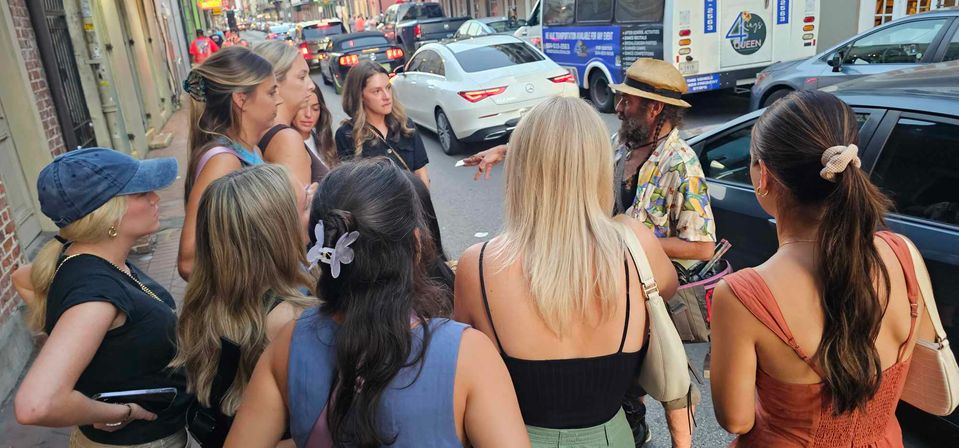 Haunted Pub Crawl Tour with Ghostly Tales & Spooky Bars image 3
