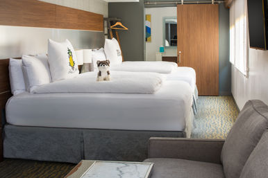 Staypineapple Hotel Z in the Gaslamp Quarter image 18