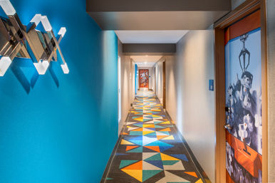 Staypineapple Hotel Z in the Gaslamp Quarter image 17