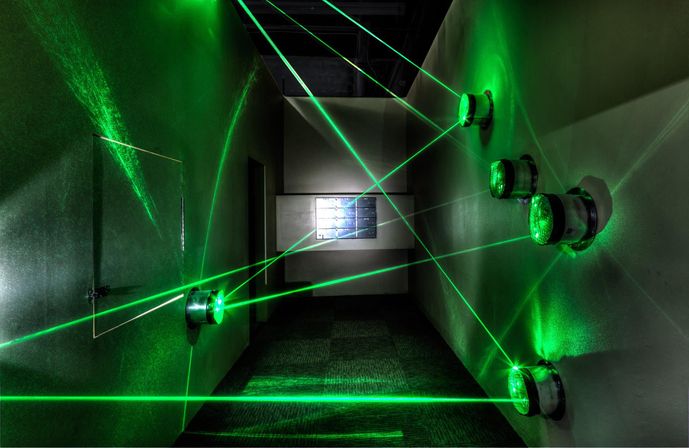Immersive and Thrilling Escape Rooms in Palm Springs: Choose from Private Rooms like Vampire's Lair, Bank Heist, or Titanic Room image 3