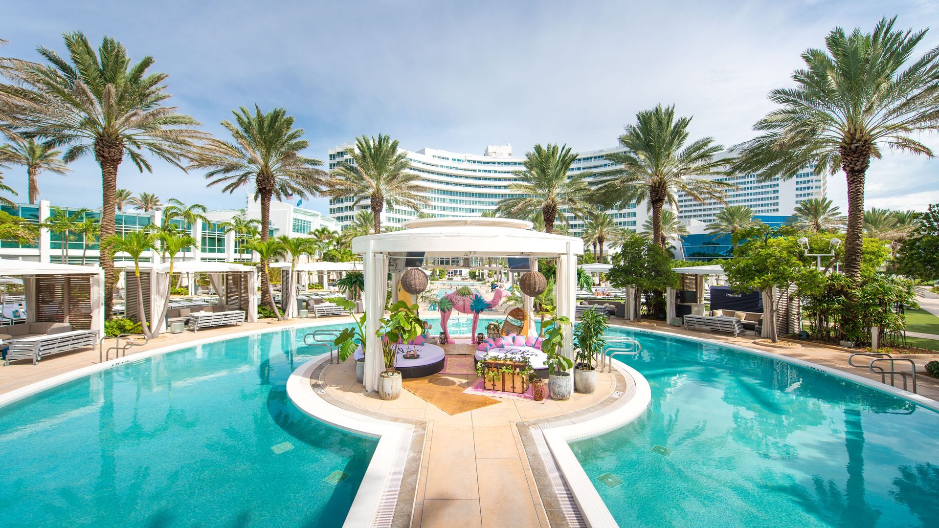 Pool Party Miami, Fontainebleau Miami Beach – Arkadia Day Club