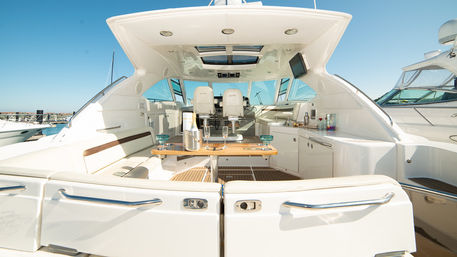 "Hypnotize" Sea Ray 540 Sundancer 54' Yacht Charter image 13