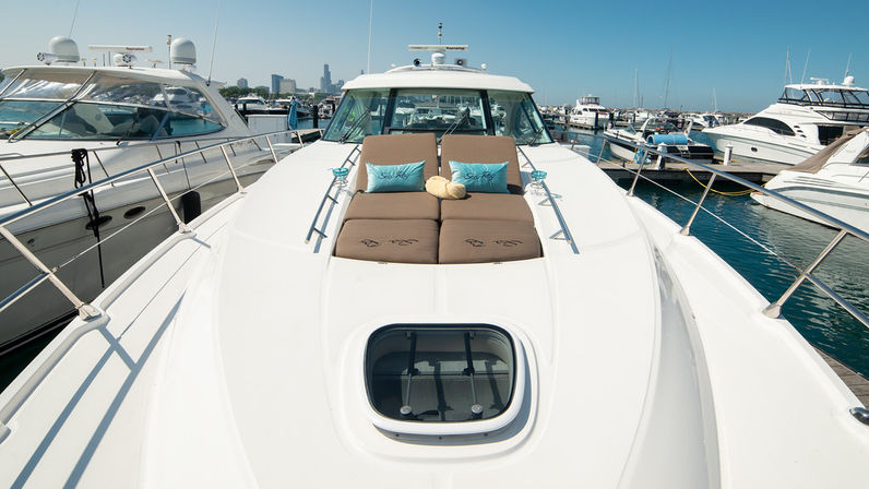 "Hypnotize" Sea Ray 540 Sundancer 54' Yacht Charter image 4