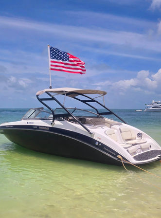24' Yamaha Jet Boat Experience image 2