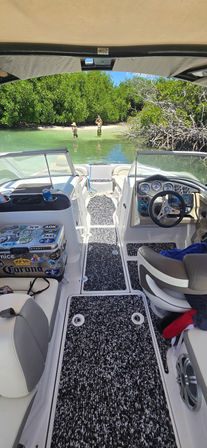 24' Yamaha Jet Boat Experience image 6