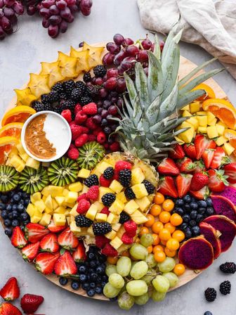 Luxury Mobile Charcuterie & Custom Cart Creations image 2