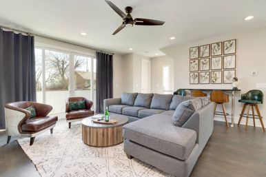 Double the Views, Double the Fun! Rooftop Views & Downtown Vibes: 6BR Near Broadway image 11