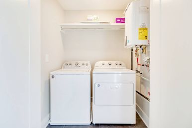 Double the Views, Double the Fun! Rooftop Views & Downtown Vibes: 6BR Near Broadway image 50