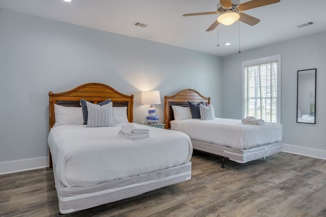 The Grand Daufuskie Oceanfront: 6BR Beachfront Home Near Melrose Pool and Club Facility image 23
