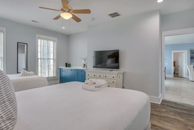 The Grand Daufuskie Oceanfront: 6BR Beachfront Home Near Melrose Pool and Club Facility image 21