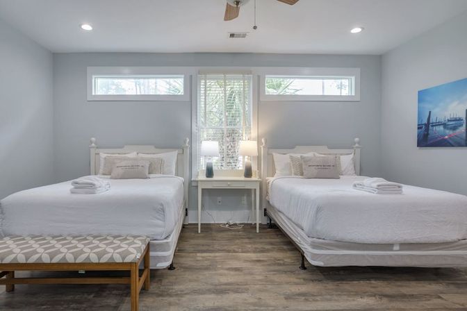 The Grand Daufuskie Oceanfront: 6BR Beachfront Home Near Melrose Pool and Club Facility image 28