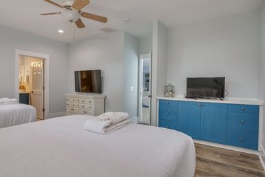 The Grand Daufuskie Oceanfront: 6BR Beachfront Home Near Melrose Pool and Club Facility image 27