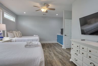 The Grand Daufuskie Oceanfront: 6BR Beachfront Home Near Melrose Pool and Club Facility image 15