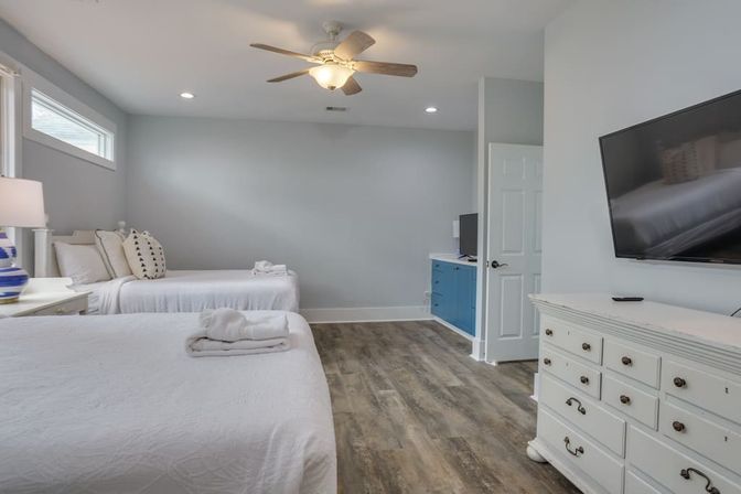 The Grand Daufuskie Oceanfront: 6BR Beachfront Home Near Melrose Pool and Club Facility image 15