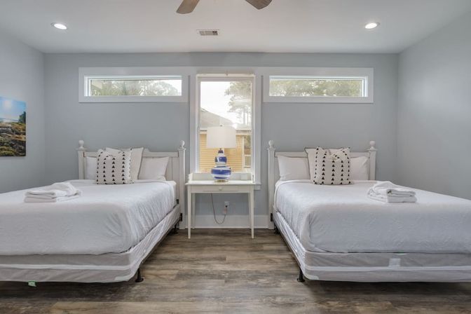 The Grand Daufuskie Oceanfront: 6BR Beachfront Home Near Melrose Pool and Club Facility image 16