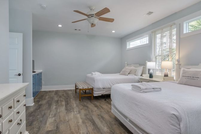 The Grand Daufuskie Oceanfront: 6BR Beachfront Home Near Melrose Pool and Club Facility image 26
