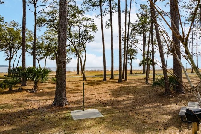 The Grand Daufuskie Oceanfront: 6BR Beachfront Home Near Melrose Pool and Club Facility image 47