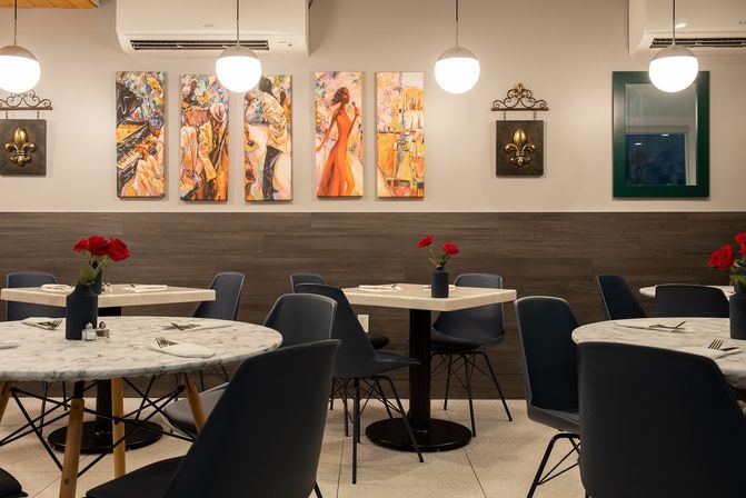 The Cole: Mid-Century Modern Boutique Hotel with Pool, On-Site Bar + Restaurant & Mountain Views image 23