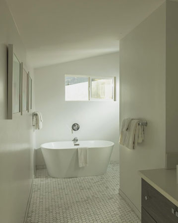 The Cole: Mid-Century Modern Boutique Hotel with Pool, On-Site Bar + Restaurant & Mountain Views image 15