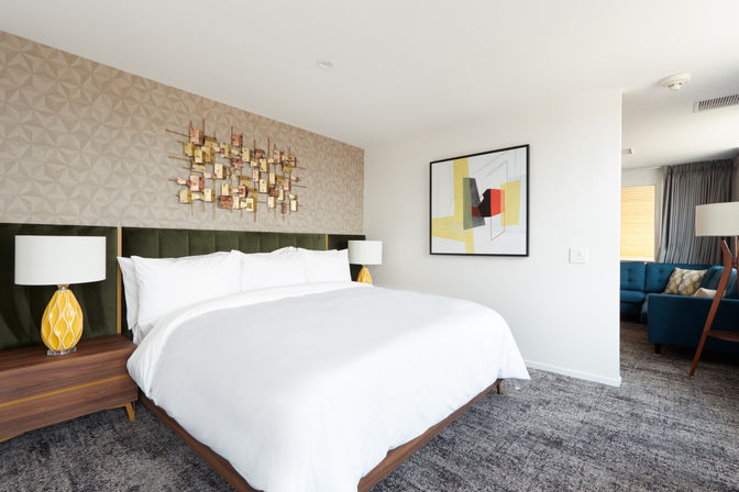 The Cole: Mid-Century Modern Boutique Hotel with Pool, On-Site Bar + Restaurant & Mountain Views image 11