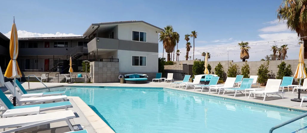 The Cole: Mid-Century Modern Boutique Hotel with Pool, On-Site Bar + Restaurant & Mountain Views image 8