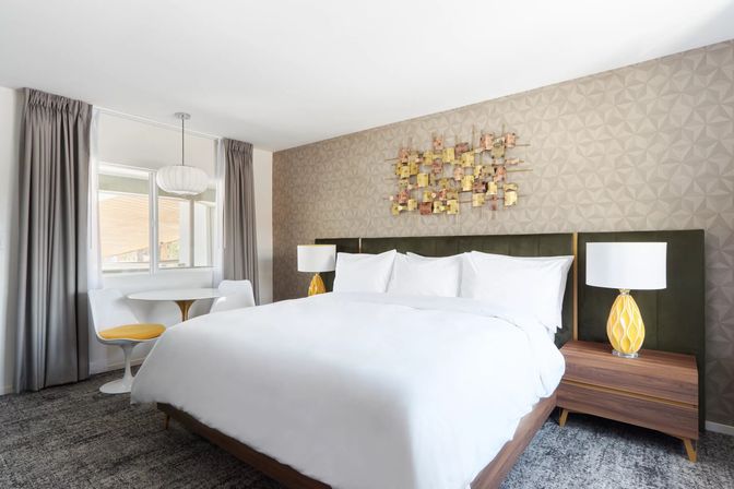 The Cole: Mid-Century Modern Boutique Hotel with Pool, On-Site Bar + Restaurant & Mountain Views image 13