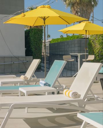 The Cole: Mid-Century Modern Boutique Hotel with Pool, On-Site Bar + Restaurant & Mountain Views image 4