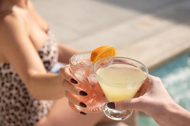 The Cole: Mid-Century Modern Boutique Hotel with Pool, On-Site Bar + Restaurant & Mountain Views image 10