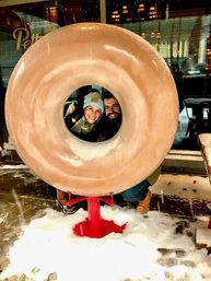 Iconic Sugar High Donut & City Tour Through Downtown Chicago's Famous Neighborhoods image 2