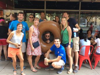 Iconic Sugar High Donut & City Tour Through Downtown Chicago's Famous Neighborhoods image 7
