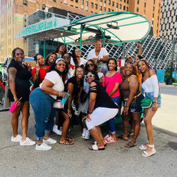 Detroit Party Bike: BYOB Pedal Bar Crawl with Music, Exclusive Drink Specials & Downtown Stops image 2