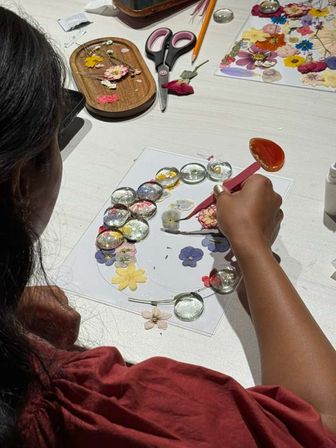 Pressed Flower Art Workshop: Create Your Own Botanical Frame image 4