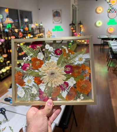 Pressed Flower Art Workshop: Create Your Own Botanical Frame image 1