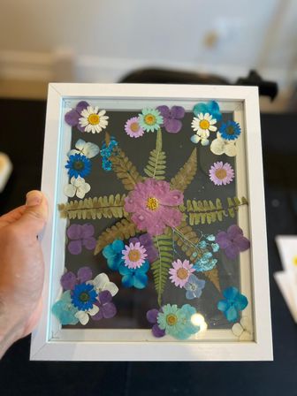 Pressed Flower Art Workshop: Create Your Own Botanical Frame image 12