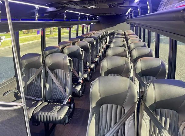 Nashville to Jack Daniel's Distillery Bus Tour & Whiskey Tastings image 4