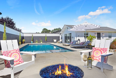 The Palmer Farmhouse: Elegant Sonoma Retreat with Pool, Hot Tub & Outdoor Living image 43
