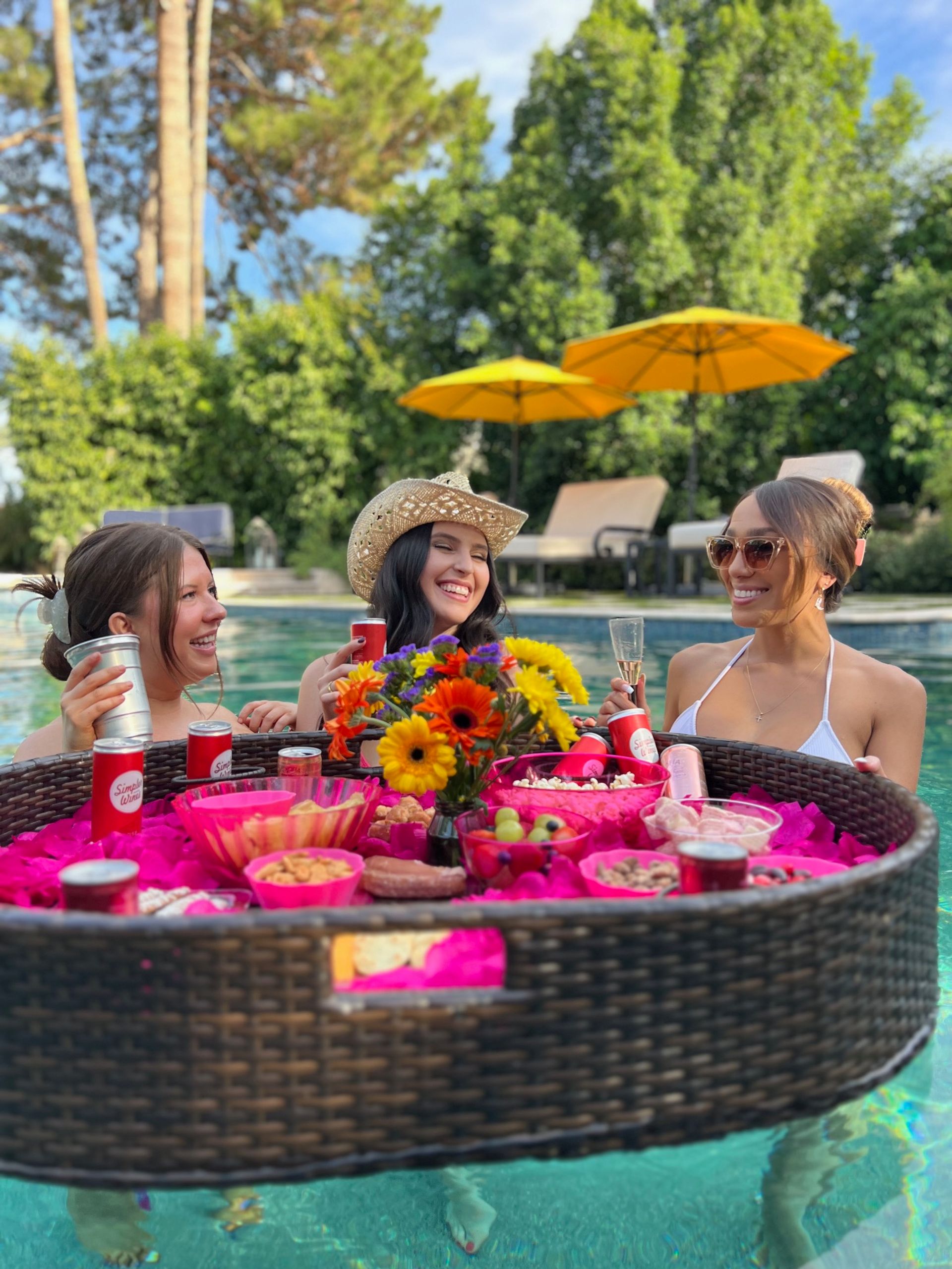 Now offering brunch set up! No tray rental required. Enjoy your brunch  poolside, in your home or in one of our floating trays…