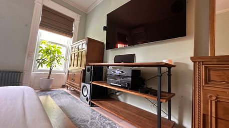 Penthouse Duplex with Spa Bathroom & Movie Theater Living Room image 37