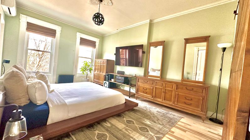 Penthouse Duplex with Spa Bathroom & Movie Theater Living Room image 28