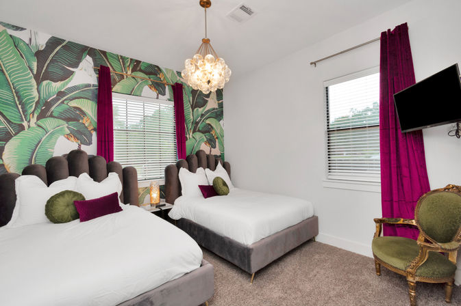 Blooming Gardens: 2 Epic Downtown Homes with 22 Beds, Hot Tubs, Chef, Massage & Mixology Class image 35