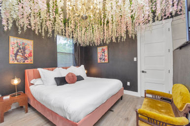 Blooming Gardens: 2 Epic Downtown Homes with 22 Beds, Hot Tubs, Chef, Massage & Mixology Class image 37