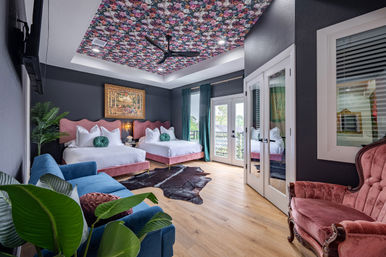 Blooming Gardens: 2 Epic Downtown Homes with 22 Beds, Hot Tubs, Chef, Massage & Mixology Class image 10