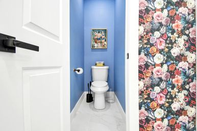 Blooming Gardens: 2 Epic Downtown Homes with 22 Beds, Hot Tubs, Chef, Massage & Mixology Class image 16