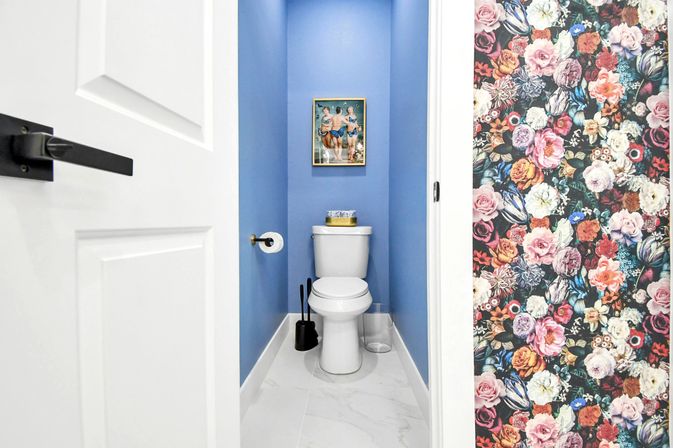 Blooming Gardens: 2 Epic Downtown Homes with 22 Beds, Hot Tubs, Chef, Massage & Mixology Class image 16