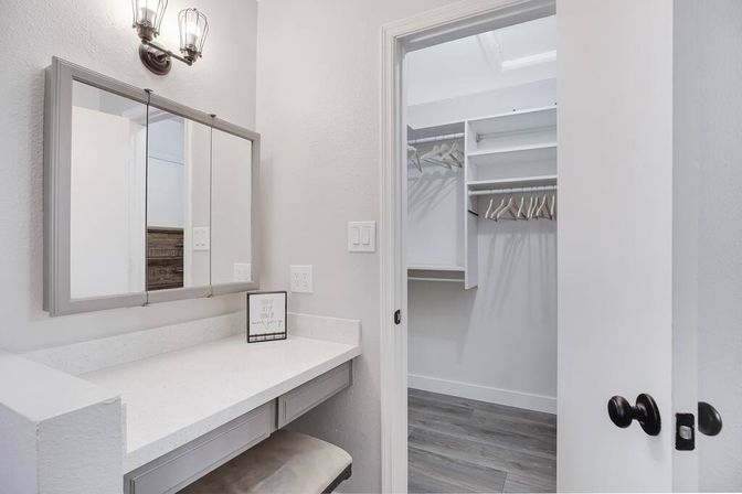 The Ranch: 4-Bedroom Luxury Retreat with Heated Pool image 29