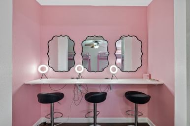 Love Island Vibes at this Desert Dream House image 31
