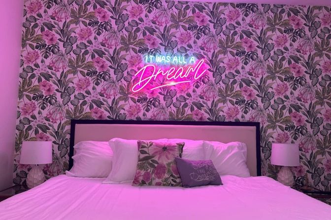 Love Island Vibes at this Desert Dream House image 20