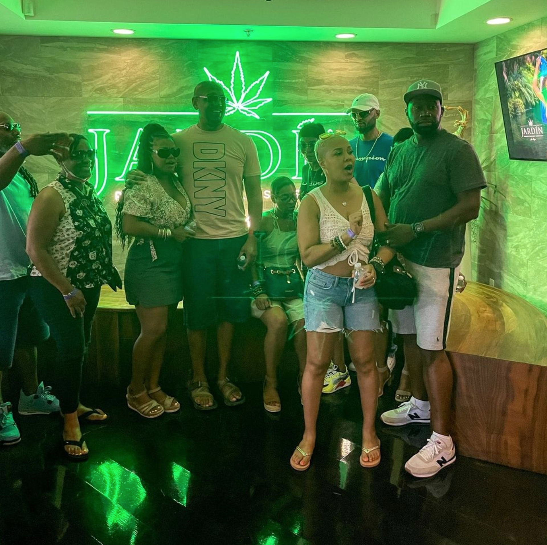 Las Vegas Cannabis Tour: Cannabis Lounge & Party Bus Experience image 2